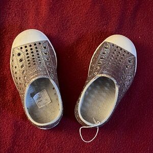 Native Glitter Slip-On Shoes in Rose Gold